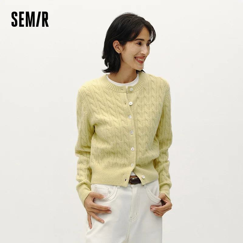Cable Knit Cropped Cardigan