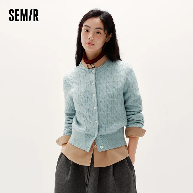 Cable Knit Cropped Cardigan