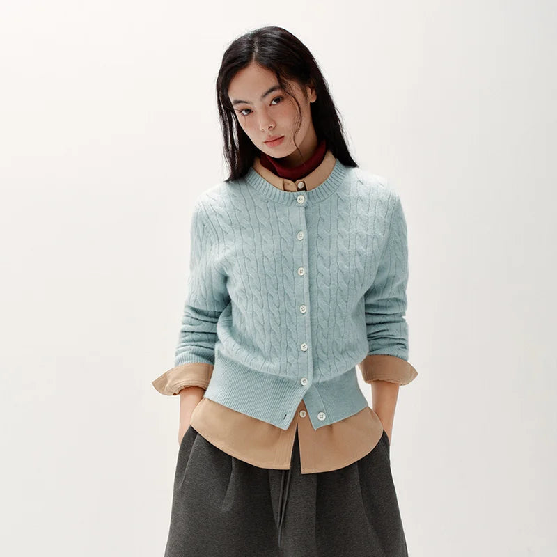 Cable Knit Cropped Cardigan