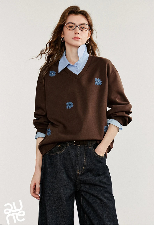 Layered Collared Embroidered Sweatshirt