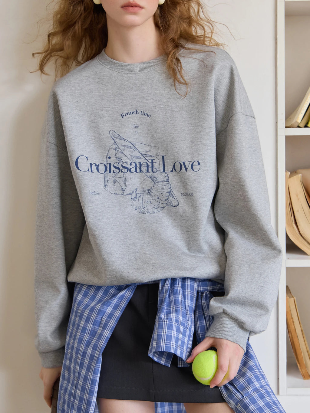 Round Neck Letter Print Sweatshirt